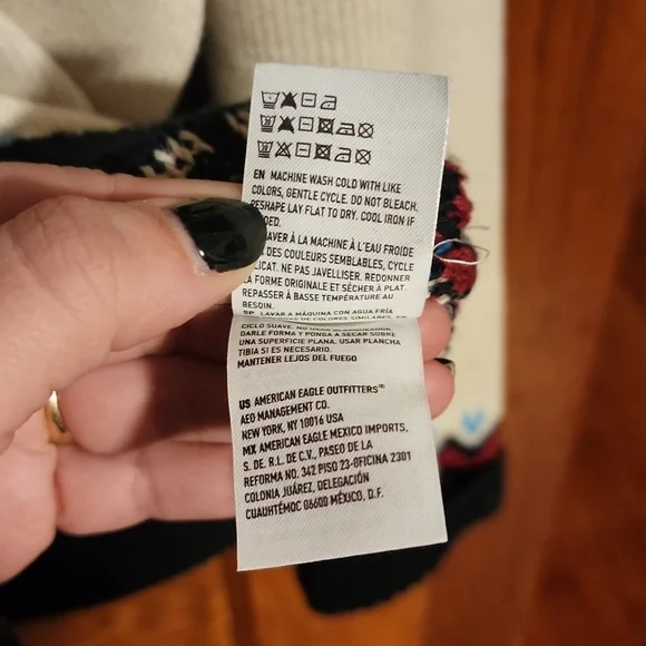 American Eagle sweater - Picture 4 of 5